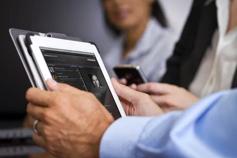 人物特写,平板电脑,电纸书,手机,电烤箱,NEC-conference-35 人物特写,平板电脑,电纸书,手机,电烤箱,NEC-conference-35