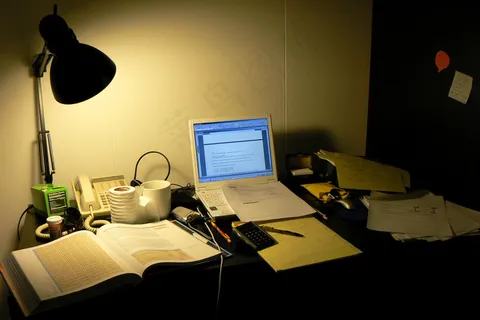 办公桌,电脑,台式电脑,显示屏,电脑桌,台