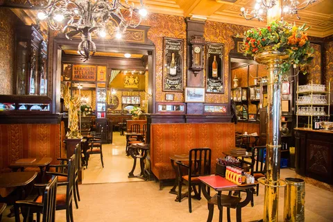 布鲁塞尔-Le Cirio(新艺术风格啤酒店) 布鲁塞尔-Le Cirio(新艺术风格啤酒店)