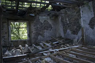 门,墙,民居,灯,金属栏杆,被遗弃的养老院