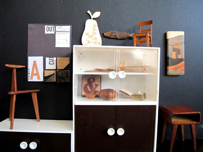 家具,屏幕截图,柜子,搁板,卡通动漫人物,画廊店