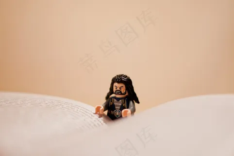 再次读一些福尔摩斯 再次读一些福尔摩斯