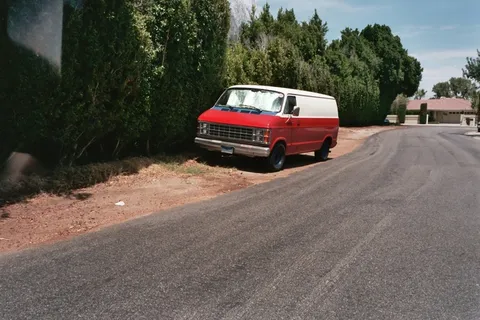 轿车,街道,碎石路,SUV,汽车,孩子们没事… 轿车,街道,碎石路,SUV,汽车,孩子们没事…