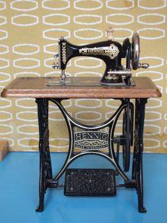 缝纫机,踏板,梳妆台,花架,椅子,Bodo Hennig缝纫机
