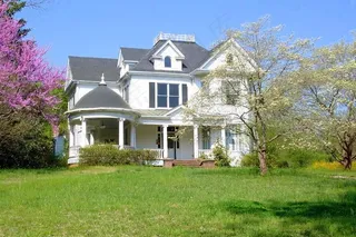 建筑,设计效果图,窗,树,草原,约瑟夫·威尔克森故居（Bodton 1）-2010年春季