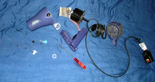 电子原器件,玩具,床单,活动扳手,耳机,哎呀