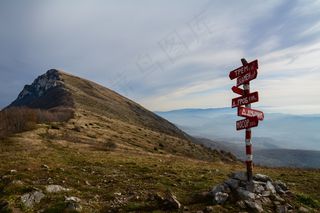 山峦,冰雪,戈壁,天空,草原,在十字路口
