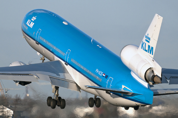 PH-KCE荷航