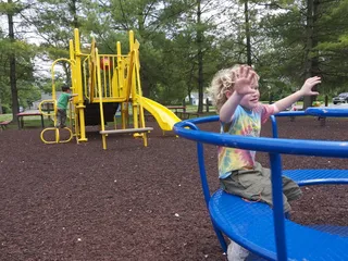 健身器材,滑梯,健身路径,骑马机健身器材,椅子,乐观派公园