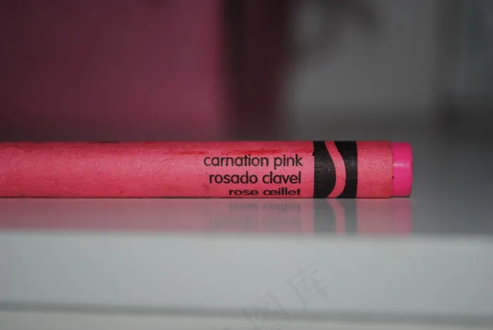 润唇膏,圆珠笔,化妆品,瓶子,护肤品,盒子里最好的颜色