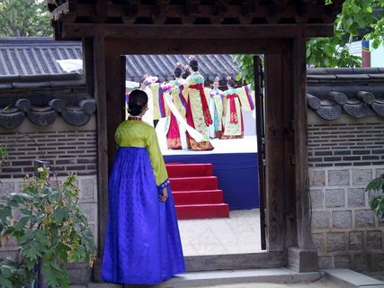 门,窗户,中式传统建筑,阳台,舞者