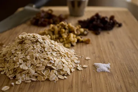 燕麦,燕麦片,芝麻,西洋参片,蒜,真正完美的燕麦片