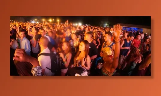 闹花灯,吧,灯笼,露天电影,篝火,阿克斯韦尔·格罗索(Axwell Ingrosso) 闹花灯,吧,灯笼,露天电影,篝火,阿克斯韦尔·格罗索(Axwell Ingrosso)