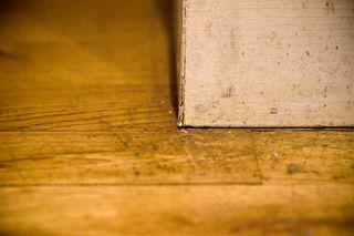 地板砖,打火机,羊皮纸,门,室内一角,jour026