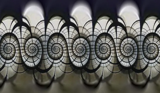 游览车,打字机,音板,栅栏,胎面,维托里奥·埃曼纽尔催眠 游览车,打字机,音板,栅栏,胎面,维托里奥·埃曼纽尔催眠