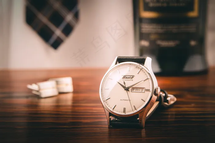 天梭Heritage Visodate Automatic