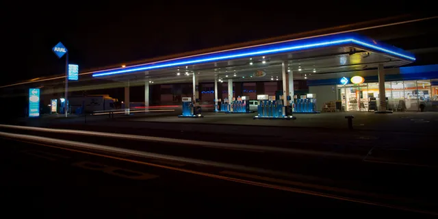 Langweilige Tankstelle。 Langweilige Tankstelle。