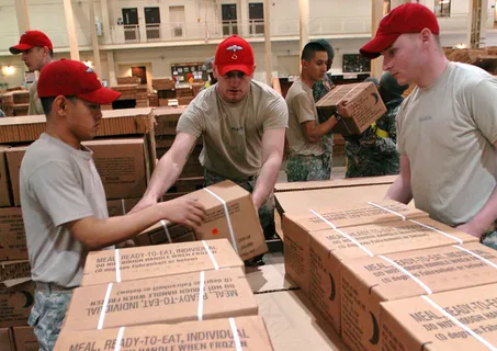 降落伞索具为海地行动统一响应做好准备