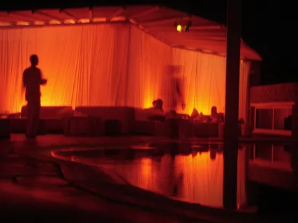 天堂俱乐部，天堂海滩，米科诺斯岛