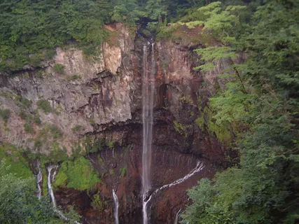 华厳滝水期华严瀑布枯竭