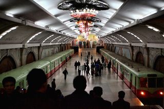 朝鲜平壤的Puhun地铁站