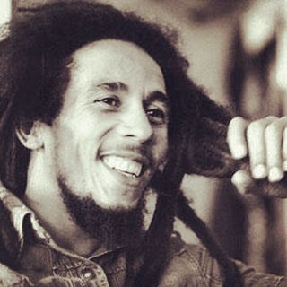 罗伯特·内斯塔·马利（Robert Nesta Marley）生日快乐。一切都是伊利。