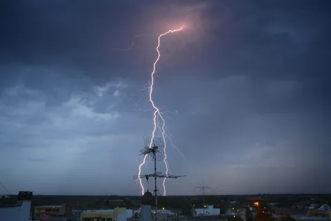 雷电灾害,闪电,天空,街灯,灯,闪电猎人