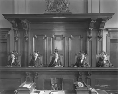建筑,餐饮场所,剧院/博物馆/礼堂,黑白照片,圣坛,法官-第一上诉分庭-1923年5月