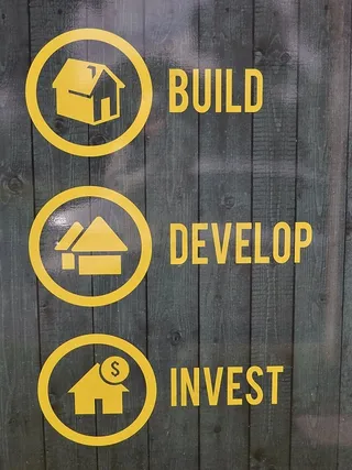 三管齐下的策略