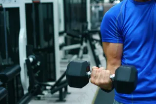 人物特写,哑铃,人物特写,男孩,教室,Twitter 365项目-第8天