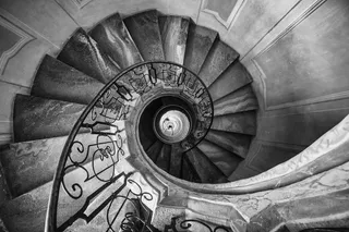 楼梯,喷气发动机,飞机引擎,轮毂,剧院/博物馆/礼堂,螺旋自拍