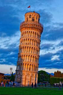 比萨斜塔