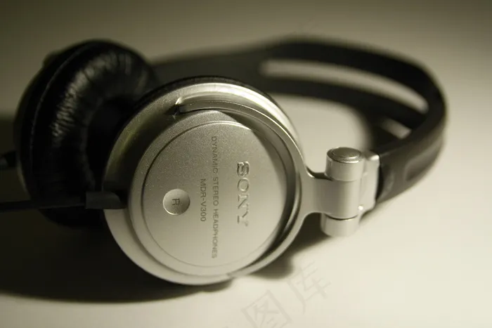 耳机/耳麦,耳机,头戴耳机,头戴式耳机,手表,头戴式耳机