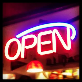 Ménovo ponto de comerhambúrguer...再见，Eddie，Sam是家伙！