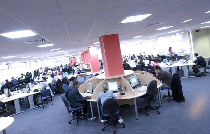 诺桑比亚大学城西校区一楼图书馆 诺桑比亚大学城西校区一楼图书馆