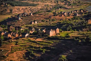 油画,龙脊梯田,自然风景,山峦,民居,马达加斯加乡村日出