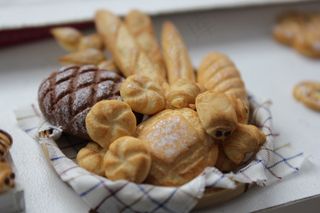 蘑菇,核桃,水煮花生,饼干,玩具,更好的面包