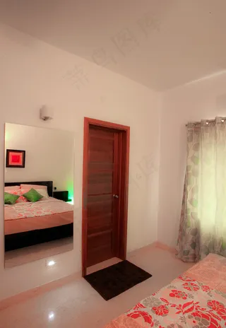 室内,门,门垫,衣柜,床,室内