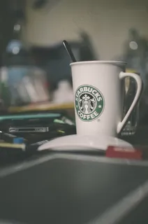 饮料/饮品,星巴克,马克杯,杯子,台式电脑,台