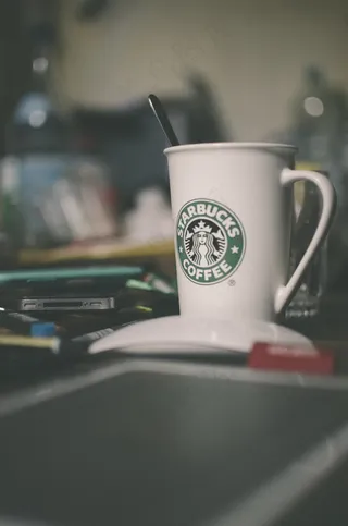 饮料/饮品,星巴克,马克杯,杯子,台式电脑,台