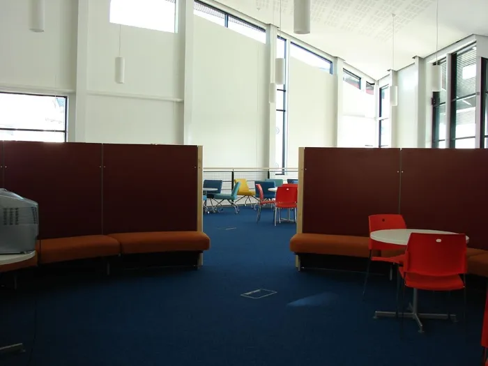 UEL座位，图书馆和学习中心空间