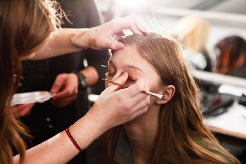 头发,美女,合照,史密斯行动,眼镜,Aveda™幕后花絮– Steven Alan SS14纽约时装周– 2014年春夏纽约奔驰时装周– #MBFW #NYFW – 2013年9月10日–主流通过Aveda Corporation发布的创用CC（cc）照片