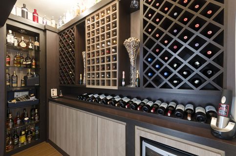 酒架,酒柜,商场,室内一角,酒窖,阿迪加