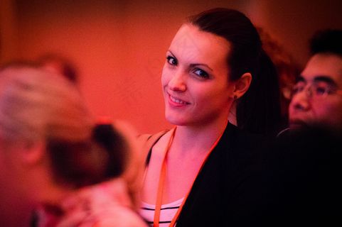 歌唱家,美女,时装T台,人物特写,演唱,听众