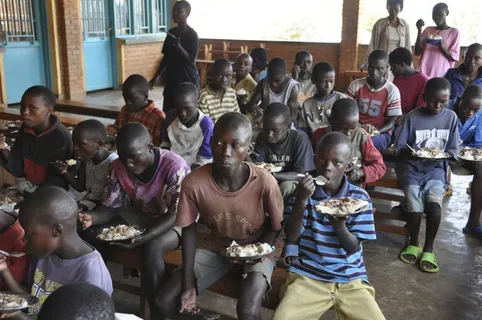 合照,公益讲座,卡通动漫人物,围攻,击鼓传花,蒙兴·乌加利