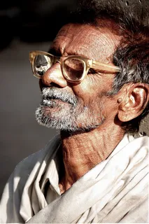 人物特写,美女,钢笔画,老太太,头巾,பேராண்டிபேராண்டிபேராண்டி