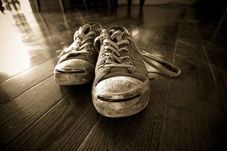 鞋,皮鞋,鞋子,胎面,凳子,态度At