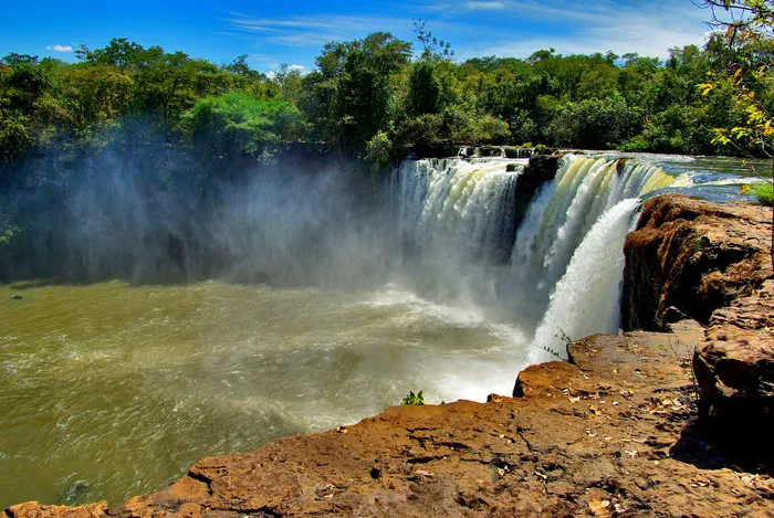 瀑布,风景,天空,江河,树,Cachoeira deSãoRomão-国家公园达Chapada das Mesas