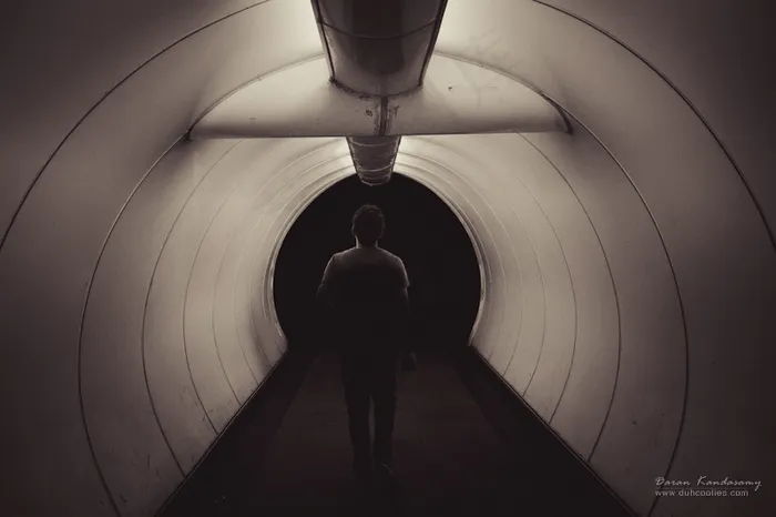 台灯,隧道,吸顶灯,蝙蝠侠,灯,进入兔子洞