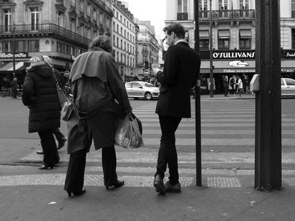 嘿，漂亮，想喝点什么吗？